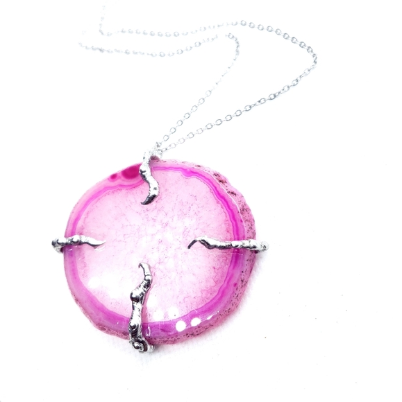 Pink tentacle agate crystal necklace handmade - Picture 5 of 16